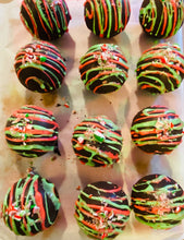 Load image into Gallery viewer, Candy Cane Hot chocolate bombs -Vegan option
